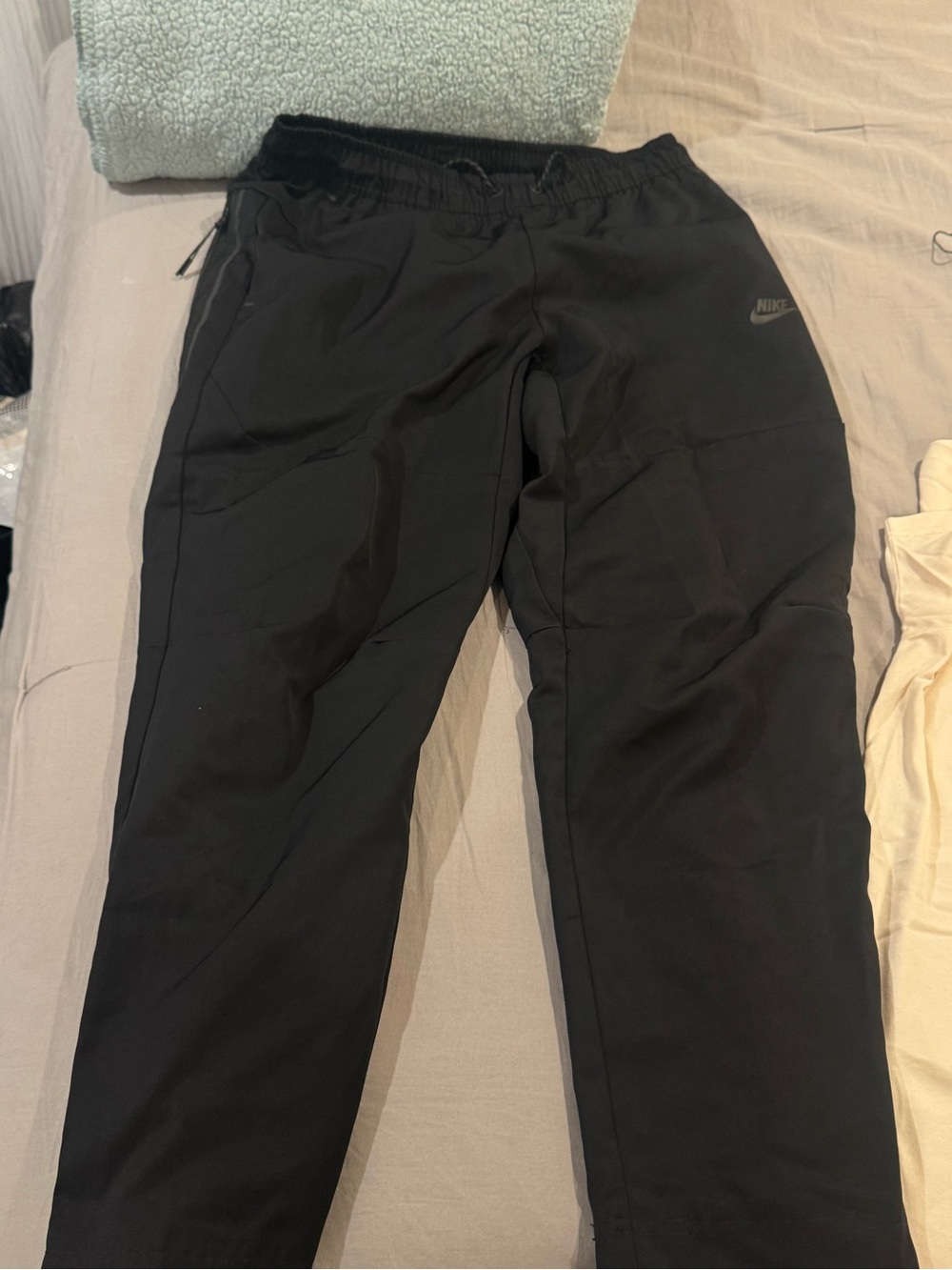 Nike Men’s Black Performance Jogger Pants